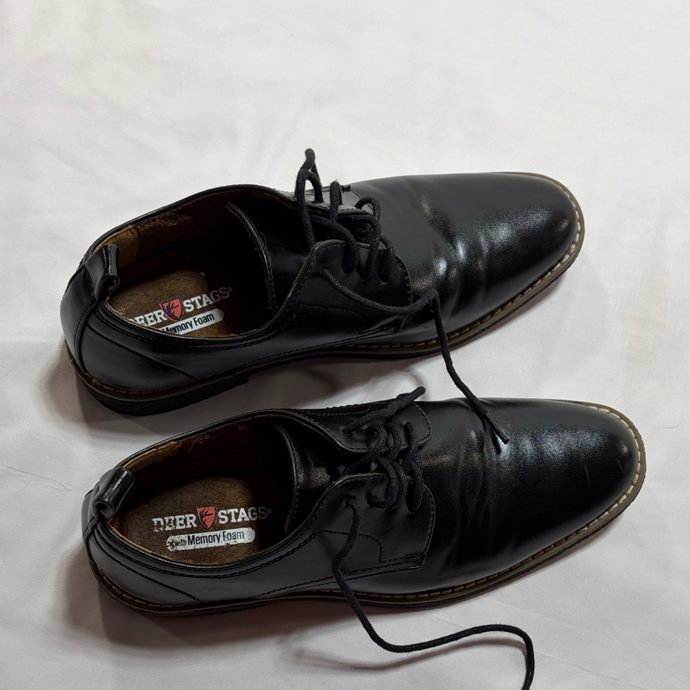 Boys black dress shoes size 4.5